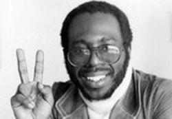Darmowe dzwonki do pobrania Curtis Mayfield na Sony Xperia Sola.